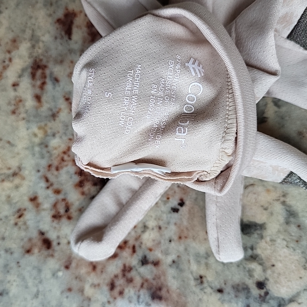 Light Pink Touchscreen Gloves - image 3